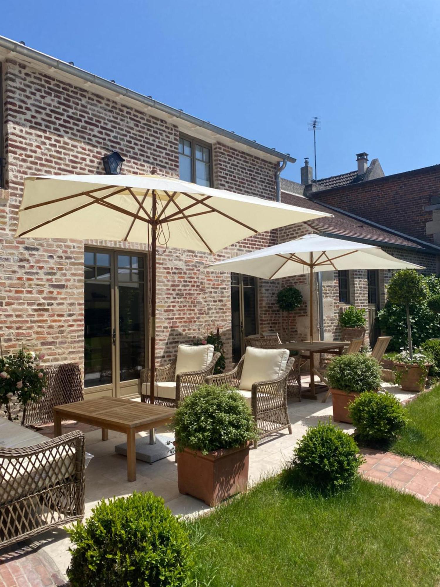 Les Hortensias Canly Exterior photo